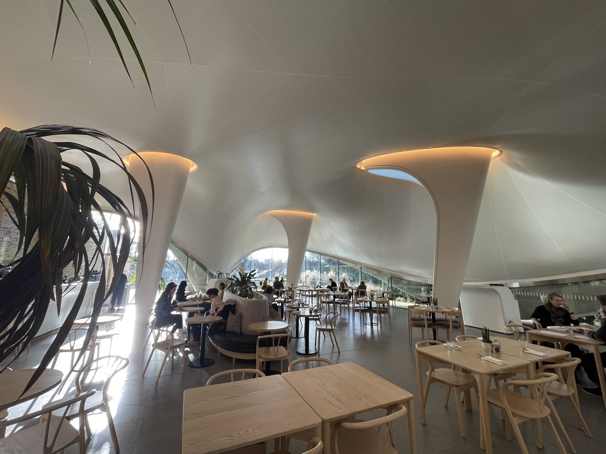 levine_art's tweet image. #Serpentine #ZahaHadid #TheMagazine