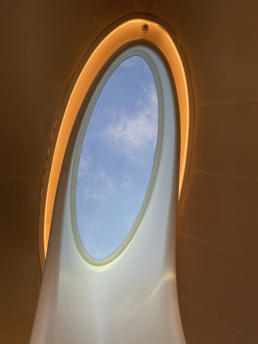 levine_art's tweet image. #Serpentine #ZahaHadid #TheMagazine