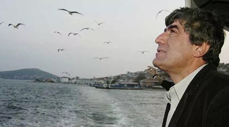 barisatay's tweet photo. #Hrantsız16Yıl Faşizme inat kardeşimsin #HrantDink https://t.co/EebIT7jylV