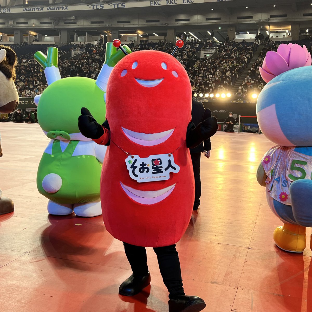 Soo_PR's tweet photo. 🏆ご当地ゆるキャラ大集合！MVG獲得🏆

\ とっても嬉しいご報告！ /
1月17日(火)に行われた #ふるさと祭り東京2023 の #ご当地キャラ大集合 にそお星人が出場しました❗️

そお星人、なんとMVGをいただきました🏆
一生懸命頑張ったそお星人に拍手👏

応援してくださった皆様、ありがとうございました🙇🏻‍♂️ https://t.co/ZwvNt6dKYR