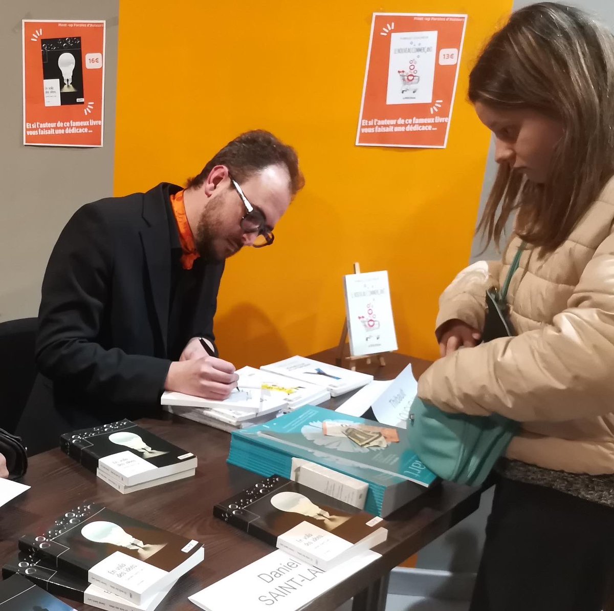 Une belle soirée littéraire au W à Nîmes 📖