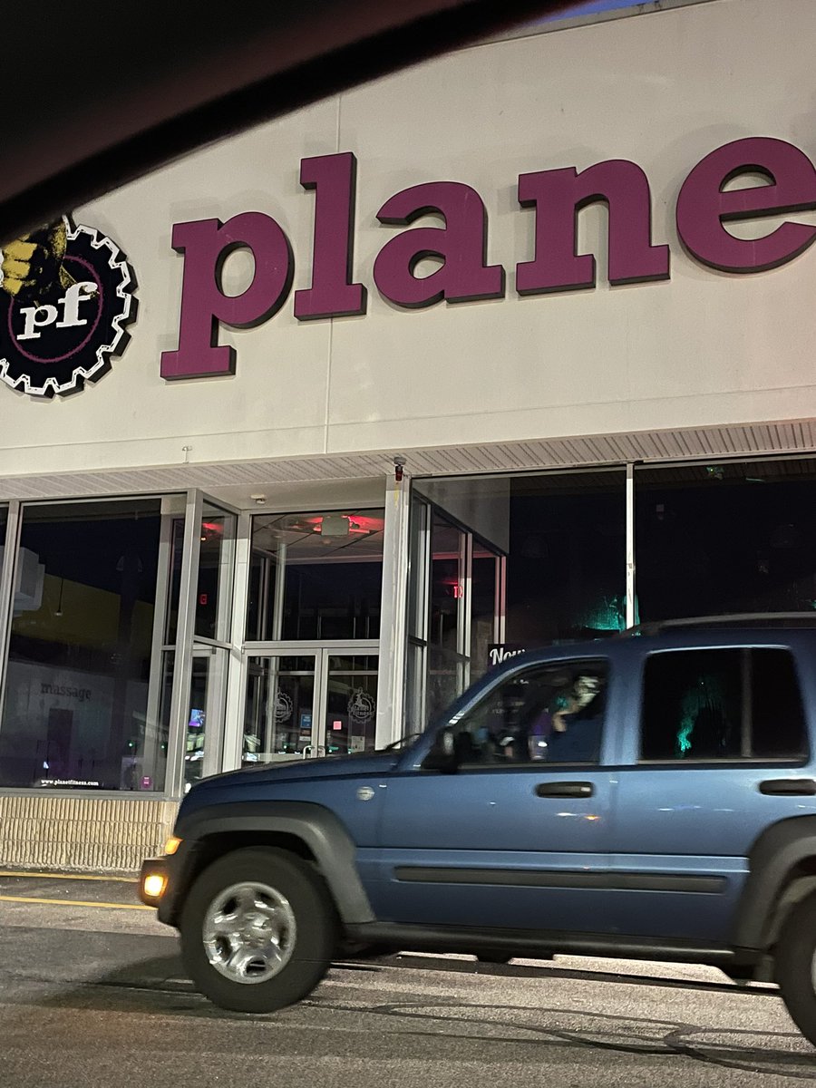MrPSAOfficial's tweet photo. Still trying to figure out why I even Pay for my @PlanetFitness #Membership if they’re never open on time🤯🤨🤨🤨🤬😡🤬😡🤬 You have one job and that’s to open the door…… #CancellationPending #Lynn #Massachusetts #DoBetter https://t.co/hUROwFxmej