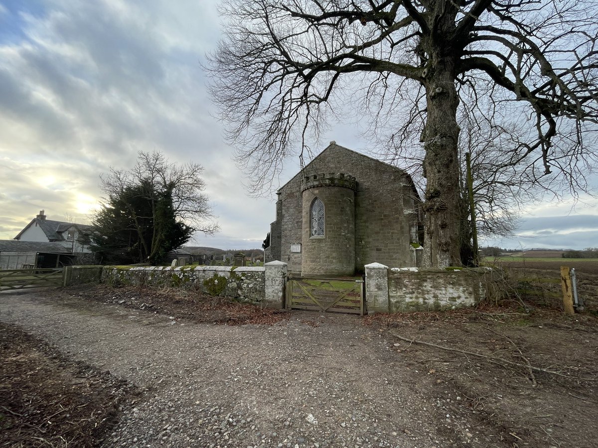 MMPerth's tweet image. Visit to Moneydie Parish Church, to tidy up 1 x @CWGC grave as part of #EOHO the Kirk is no longer functional, it still has a set o Jougs for evil-doers