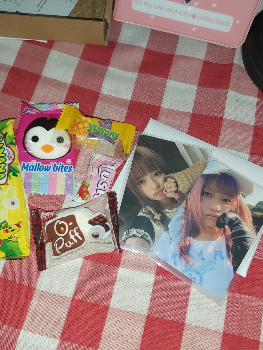 jwoncafe's tweet photo. hii, hanni arrived safely plus thank you sm for being kind and approachable seller @s07vn !! and also for the safe packaging and candies >< super worth it magpabudol sau, 'till next time bff π«Άπ»
#hlemails #rielproofs https://t.co/rmnVUL3TYH