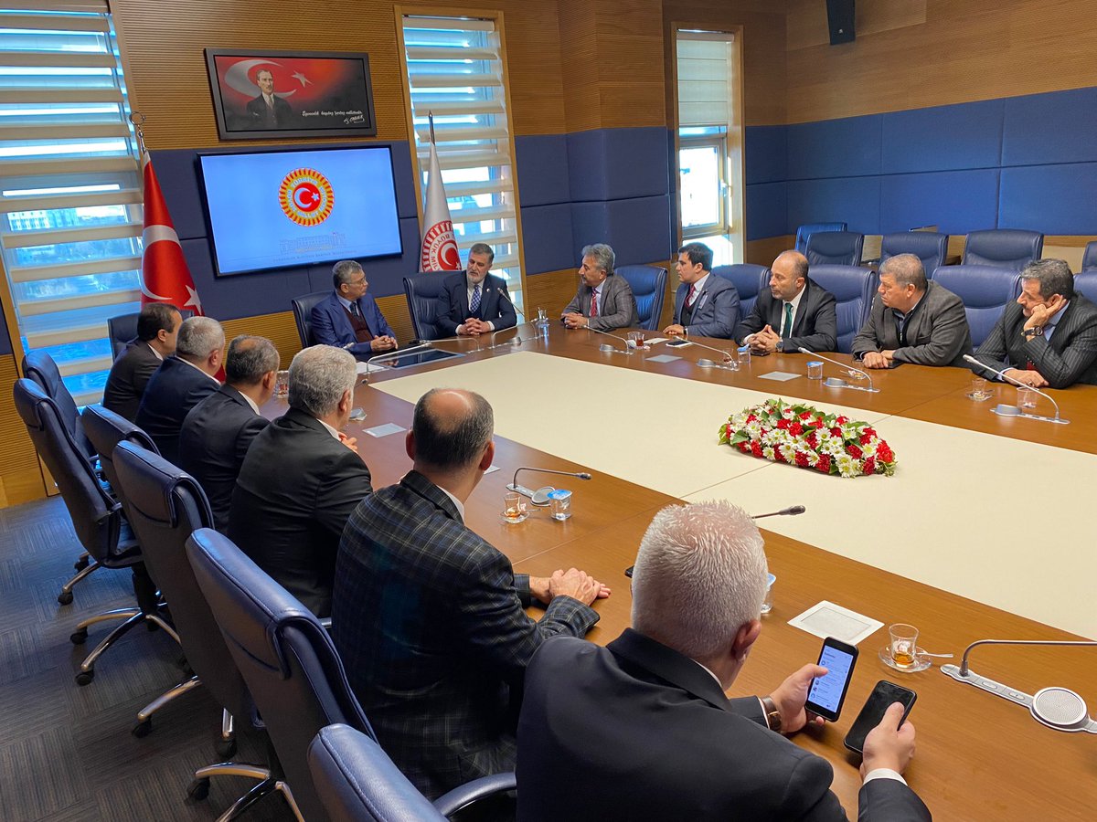 <a href="/tohob/">TÖHOB</a> Başkanımız <a href="/ErcanSOYDAS06/">Ercan SOYDAŞ</a> ile birlikte TBMM de İçişleri Komisyonu Başkanımız <a href="/celalettingvnc/">Celalettin Güvenç</a> i ziyaret ettik. Bir şoför esnafının yetiştirdiği yiğit bir siyasetçi olan sayın Komisyon Başkanımıza ilgisi, alakası, çabaları için tüm esnafım adına teşekkür ederim.