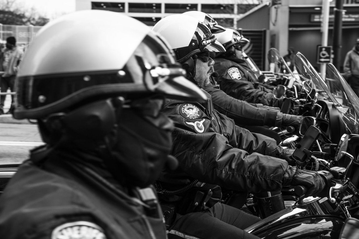 theAMPimage's tweet photo. Few images from the ATL MLK March 2023. #streetphotography #Atlanta #atl #people #march https://t.co/nSuZ3Ao3bQ
