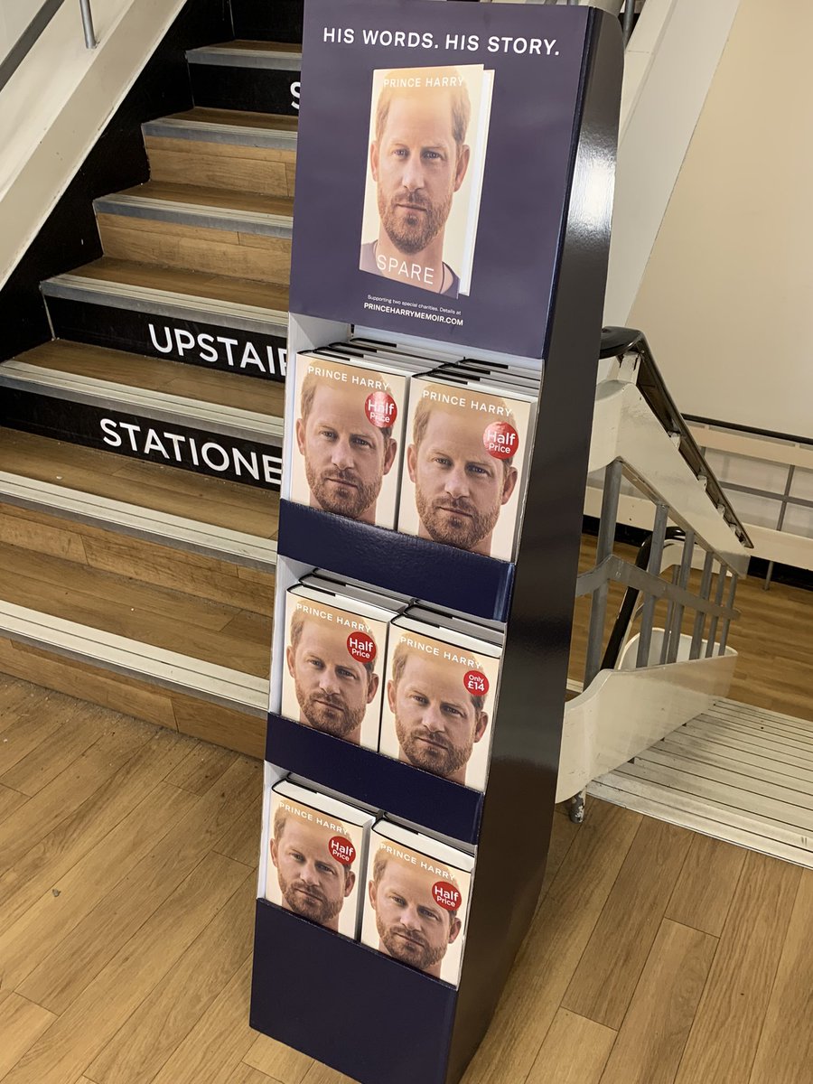 EyewearTy's tweet photo. Harry’s book must be the elephant’s dangles! It’s clearly selling fast at @WHSmith #Bournemouth 😆

🐘🍆🙈

#Spare ‘think they’ve got plenty’🤣

#HarryAndMegan #PrinceHarry #MeganAndHarry #HarryMegan #RoyalFamily #RoyalRumble #HarrysBook #HarrySpare #WHSmiths #Bournemouth https://t.co/EXO7SUQLa2