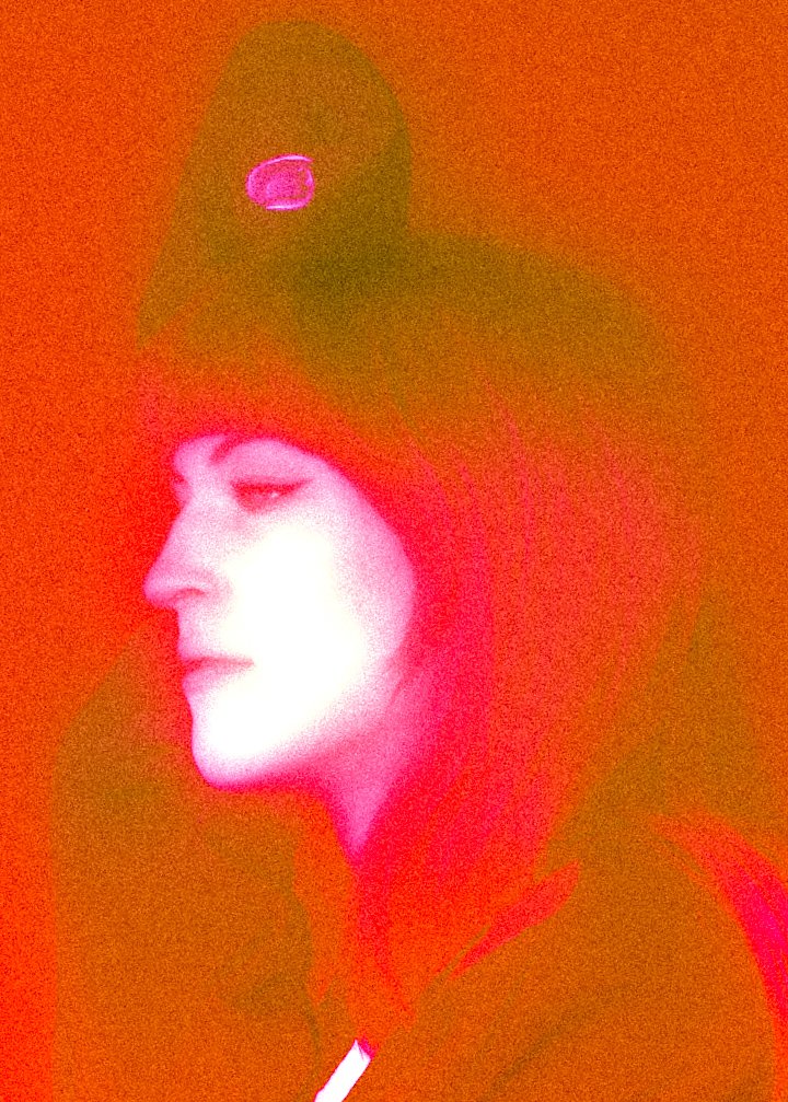 MIOCAPPELLO's tweet photo. Color study: RED 🍷
#miocappello #retouchesnumériques https://t.co/vn21lkMs7n