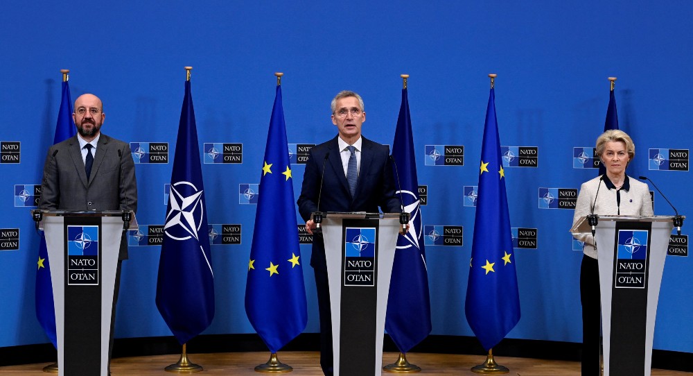 🇪🇺 | Is European Strategic Autonomy Over?

Russia's war in Ukraine has highlighted Europe's dependence on the US for #security.

While strategic autonomy may be out of reach, the EU must work to strengthen the European pillar of NATO.

16 experts comment: carnegieeurope.eu/p-88838