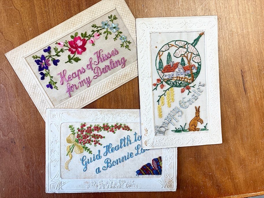 ZenzieTinker's tweet photo. Aren’t these embroidered WW1 cards gorgeous? Join Hazel at our Brighton workshop &amp; learn how to sew your own special card, all inspired by Hazel’s vast collection! Sat 11/3, 10am-4pm

Book here >> https://t.co/vpgaWoXatg

#brighton #brightonevents #brightonworkshops #embroidery https://t.co/HTsPyvHdT3