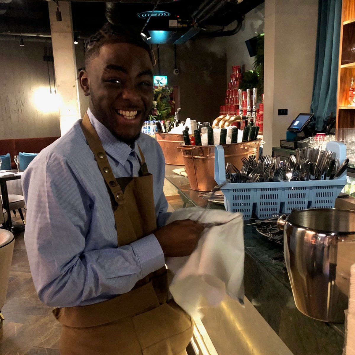 Thanks to one of our Connecting Futures partners, Middle Eight Hotel, one of our young people, Steven, was able to secure a fantastic part time job ⭐ Click the link to read about how well Steven has been doing! ➡ lght.ly/hkgno8a