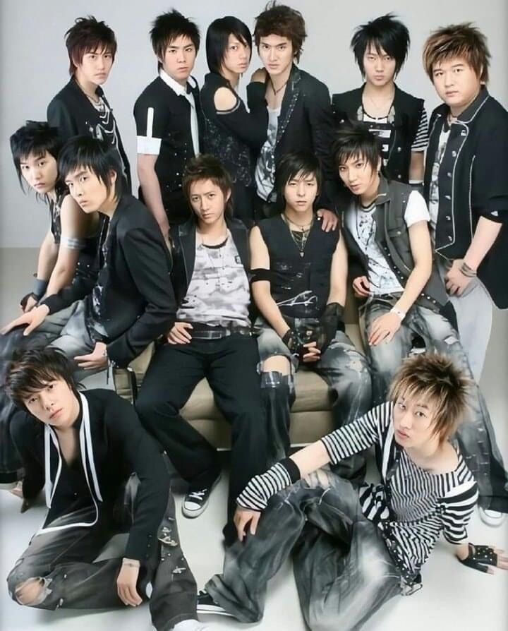 paulinejulianaa's tweet photo. [D+1] Road to
Super Junior : The Last Man Standing

🚩🚩🚩🚩🚩
I wish that the members are all healthy and safe. You guys have a lot of schedules, take a rest if it's needed. Let's be together forever 💙@SJofficial

@DisneyPlusID @elfindonesiacom 
#EverLastingFan #LastManStanding https://t.co/7eBpa1rolC