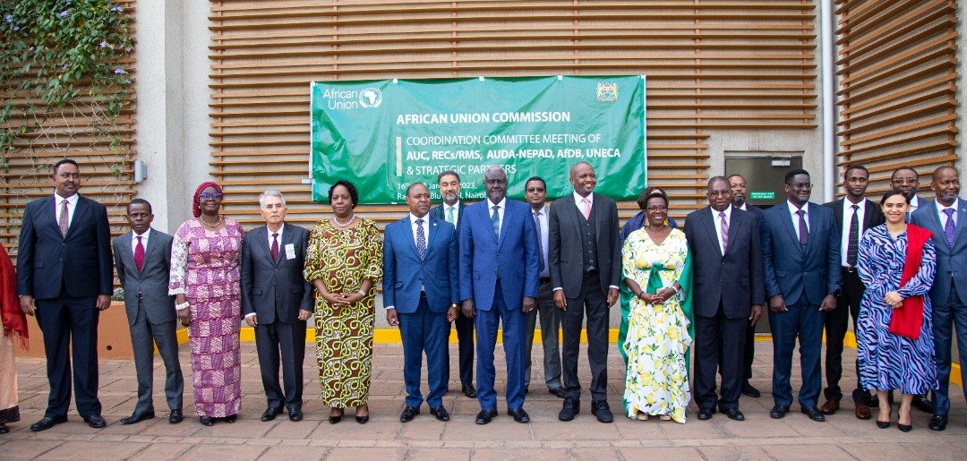 mnsanzabaganwa's tweet photo. We are reflecting together as one #Africa-n family on how to fast-track the full integration of the Continent, a key driver to the sustainable peace and the development of Africa. A rich discussion with the participation of #RECs, #RMs, #AUorgans and #AUpartners is still ongoing. https://t.co/S025ErEc3u