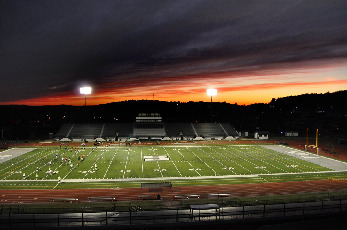 SRockRowdies's tweet photo. @CFBcampustour @slipperyrocku @SRURockFB @Rock_Athletics Slippery Rock’s “Mihalik-Thompson Stadium” #AmazingCrowd #BestSunset #WinningCulture #RockSolidChoice https://t.co/YFgQGOA4Ed