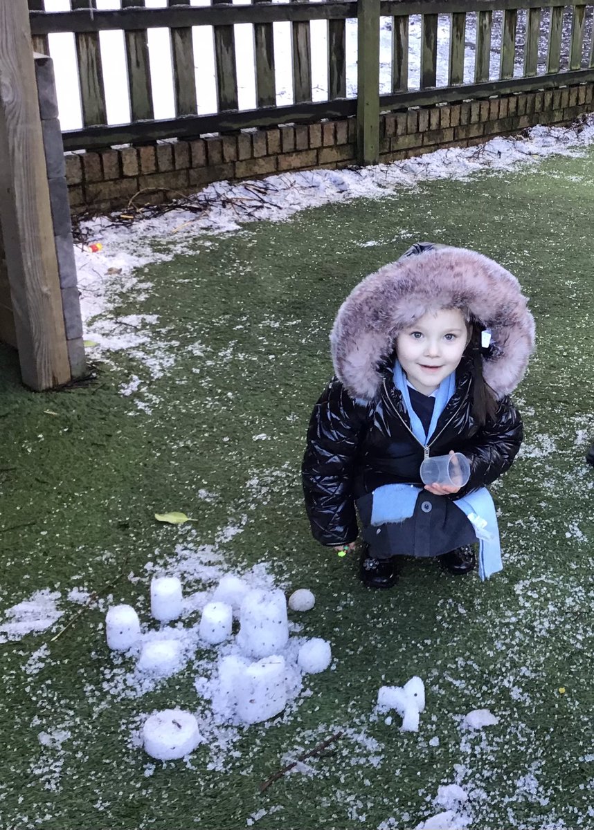 olgheyfs's tweet photo. The children have loved investigating in the snow this week and talking about winter. #OLGHEYFS #OLGHeyfs #OLGHscience #snow #snowcastles #investigation #melting #freezing #hailstones #winter https://t.co/oV7XUqGfEj