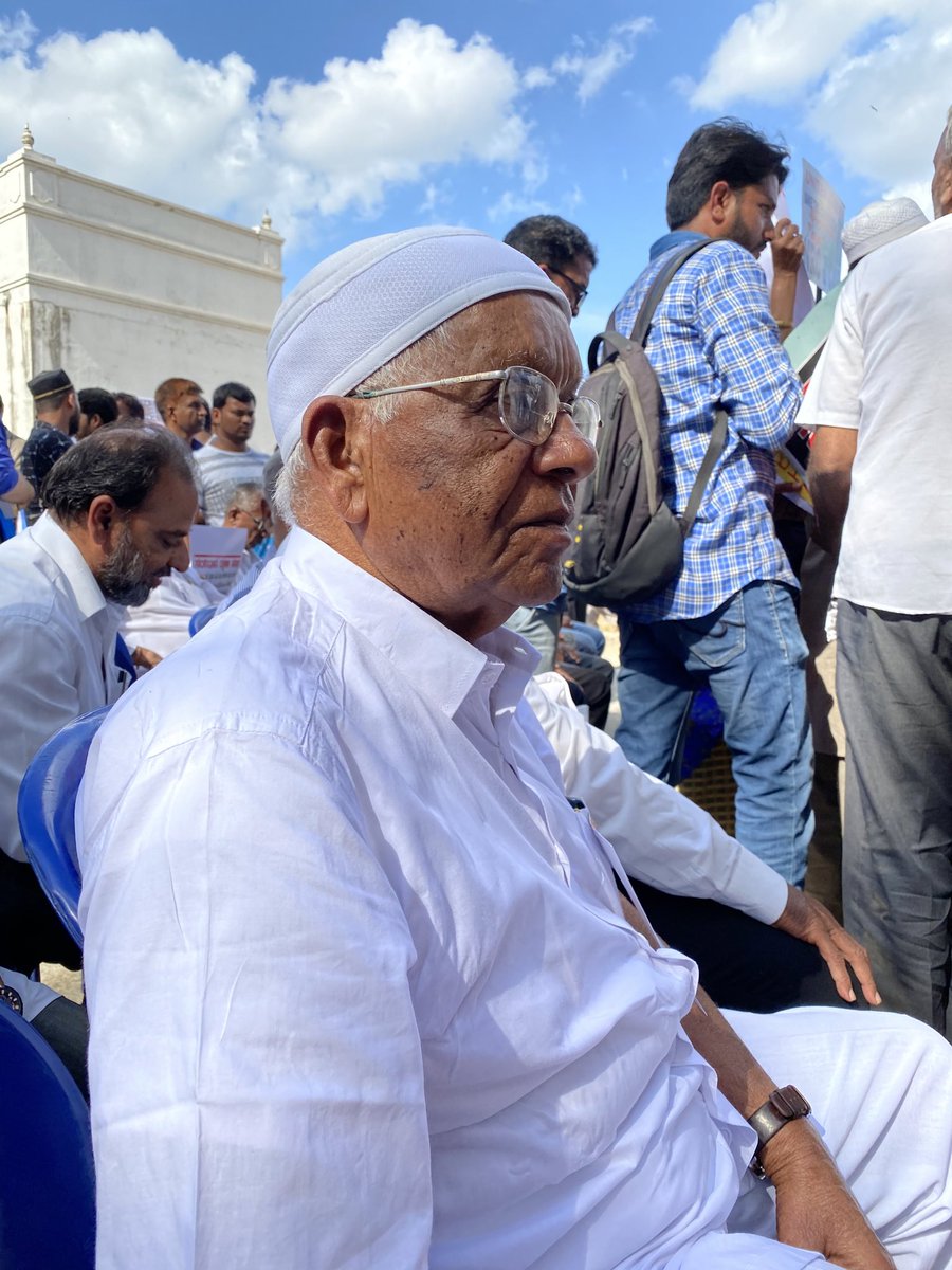 Pa Mallesh, the indefatigable social activist from Mysore, is no more. Seen here at the anti-CAA protest in 2019, Mr Mallesh was a blunt, no-nonsense rebel without a pause, who lamented the lack of fire in the modern Indian citizen. Never were the words “he will be missed” truer.