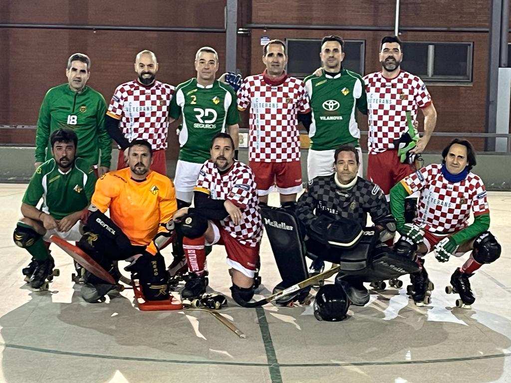 Primera victòria de la temporada 3-2 davant dels veterans <a href="/cpvilanova/">CLUB PATÍ VILANOVA</a> En una nit gèlida l'equip del Garraf s'avançava 0-1, però dos gols locals (Santi i Rusca) donaven un avantatge 2-1. Faltant 30 segons tornava l'empat 2-2. A la represa un gol de l'Ivan donava 3 punts treballats