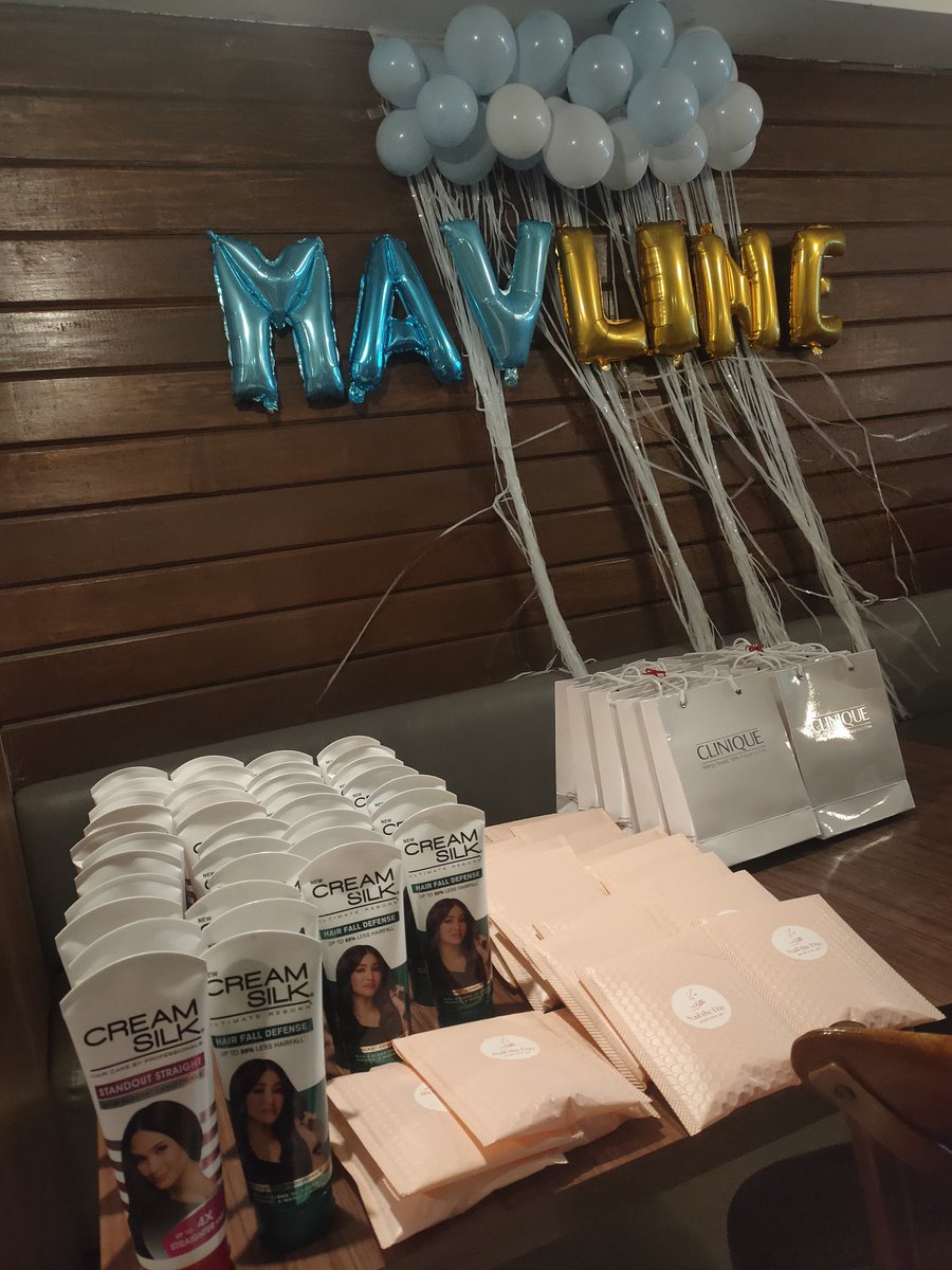 dhonajore's tweet photo. Thank you sa nag-sponsor last Sunday sa 1st get together ng MAVLINE😍
#creamsilk #clinique
#poshnails #glowupbabe
#penshoppe #teammavline https://t.co/3ZLFyI4H0a