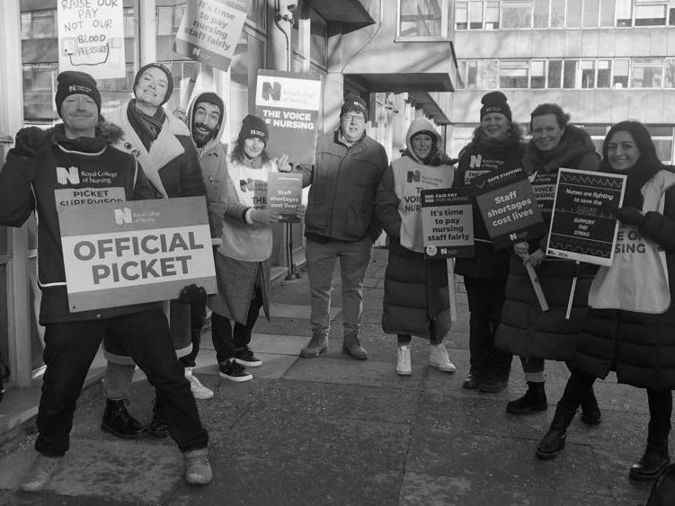 Antonia (@antoniatotes) on Twitter photo #RCNStrike standing together to save our profession <a href="/TaviAndPort/">Tavistock and Portman NHS Foundation Trust</a> <a href="/NursinginMind/">Nursing in Mind</a> <a href="/KirstyBrant/">kirsty brant 💙</a> <a href="/nimishadeakin/">Nimisha</a> #RCNStrike standing together to save our profession <a href="/TaviAndPort/">Tavistock and Portman NHS Foundation Trust</a> <a href="/NursinginMind/">Nursing in Mind</a> <a href="/KirstyBrant/">kirsty brant 💙</a> <a href="/nimishadeakin/">Nimisha</a>