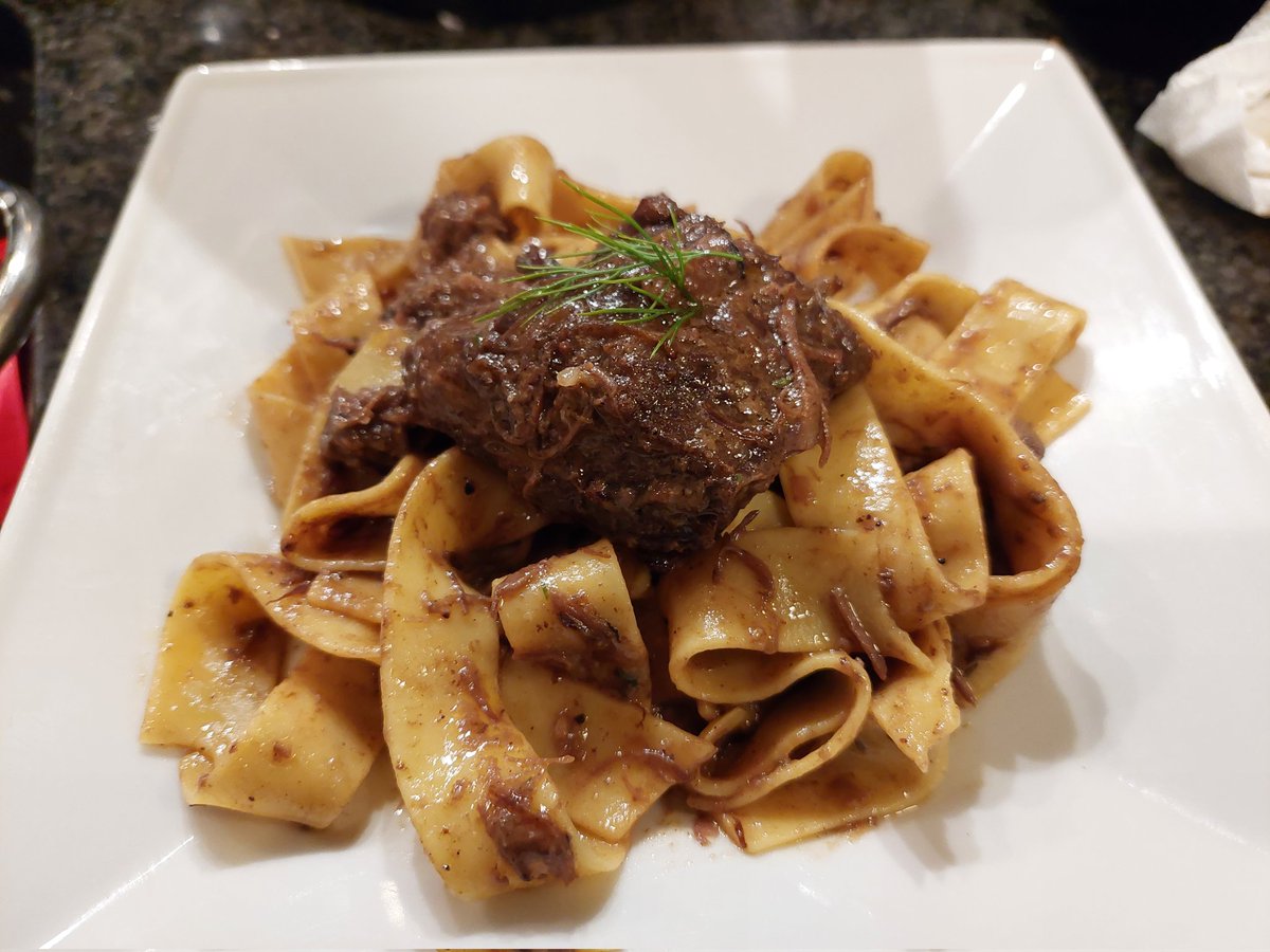 La ComTess tweet media