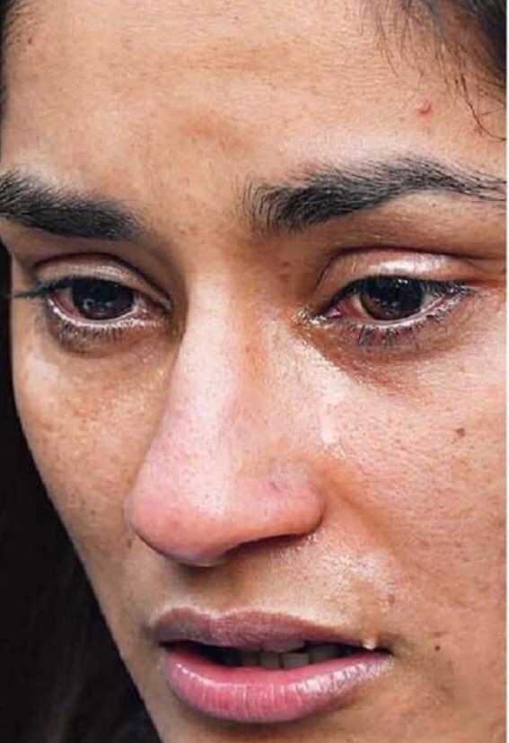 एक आसूं भी हुक़ूमत के लिए खतरा है, तुमने देखा नहीं इन पहलवान बेटियों के आँखों का समन्दर होना। #बृजभूषण_इस्तीफा_दो