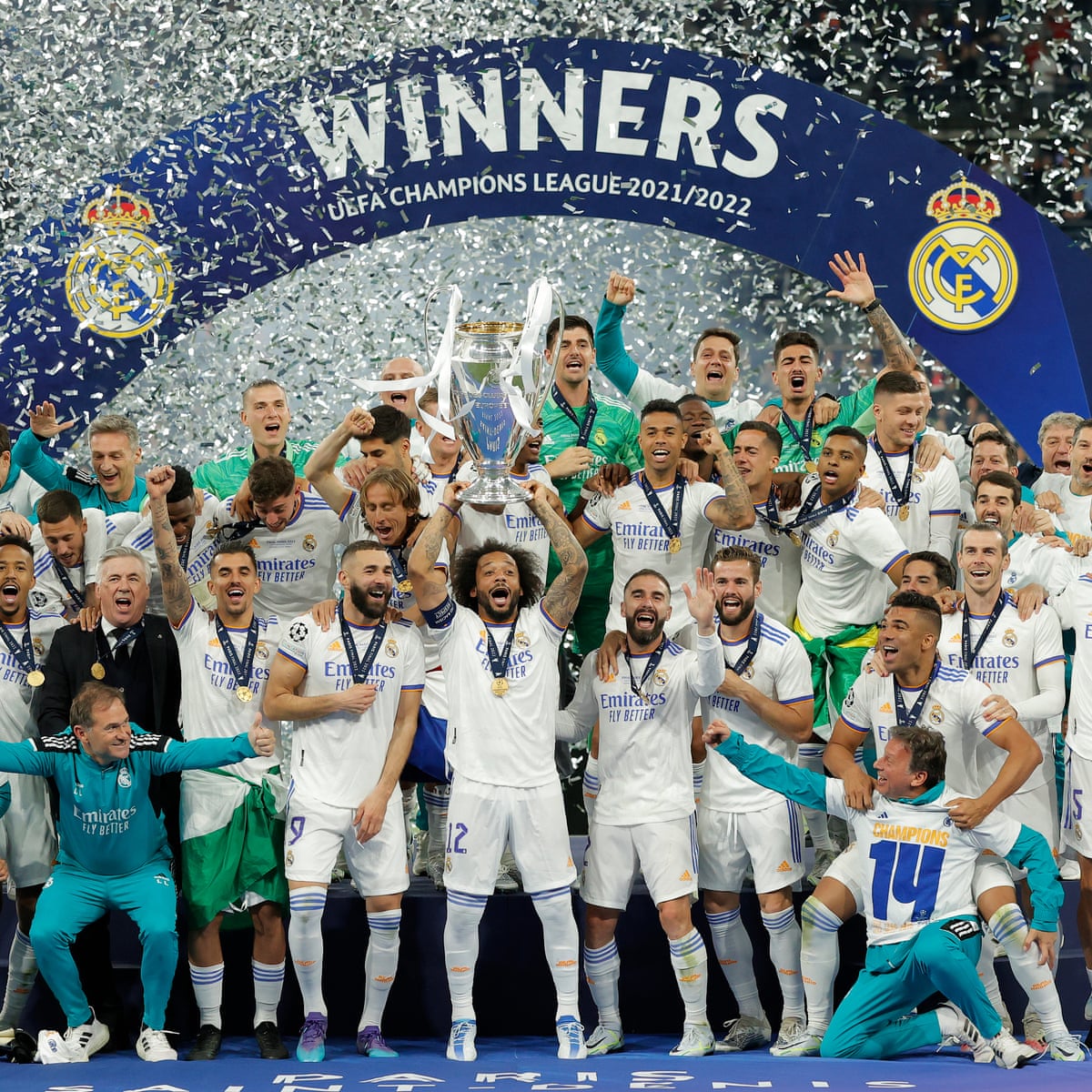 BlancoIndo's tweet photo. Siapkan amunisi untuk pagi nanti jam 5. 

@SeputarMadrid @realmadridindo1 https://t.co/RfnPspb7ei