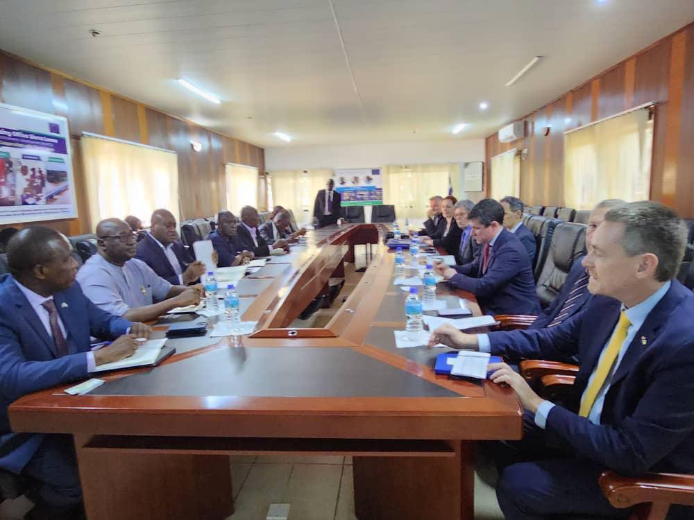 AmbroseJames12's tweet photo. Today with Minister &Deputy #MoPED and colleagues, we met reps from #EUSierraLeone, and #EUHQ. We explored the possibility of potential budget support package linked to implementation of the new Multi Indicative Programme (MIP). GOSL- EU cooperation @FrancisKaiKai2 #NAOSL https://t.co/ceFA6MyqsL