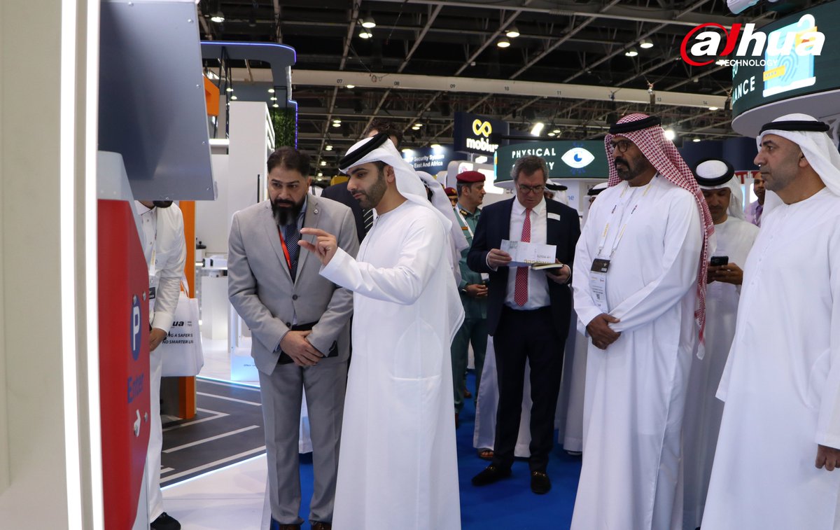 DahuaHQ's tweet image. You must have seen our huge curved screen at the #Intersec exhibition!🤩
In addition to the naked-eye 3D technology, we also showed the latest solutions and products. Come and visit us on booth S1-E11!
#dahua #intersec2023