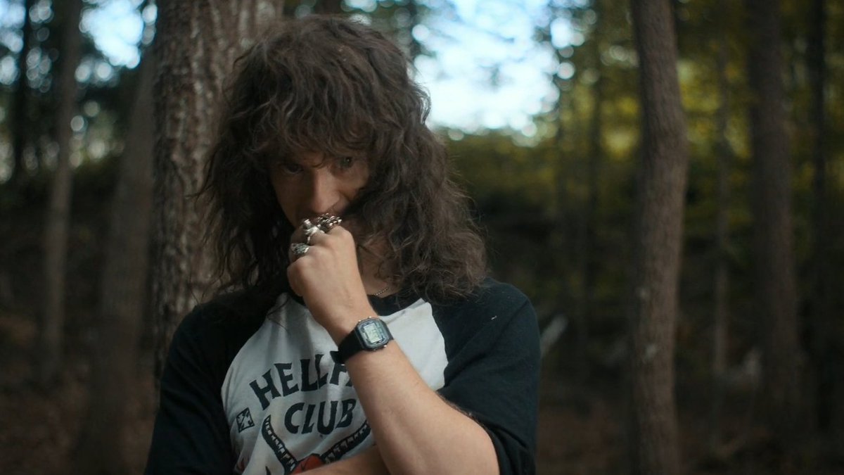 maidenesque's tweet image. the way eddie only acts cute around chrissy adhjashkd he's really out of control here lmao