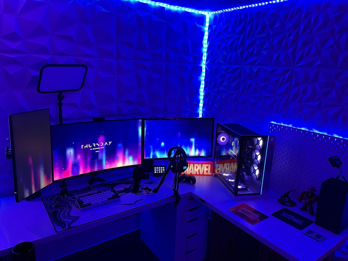 michaelmielert's tweet photo. Setup 2023 #setup #GamingSetup https://t.co/ltxLvCwEvh