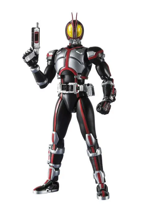 ←旧フィギュアーツ・ファイズ→フィギュアライズ・ファイズ旧版はかなり体型が個性的だったよね。マッシブすぎるというか。フィギュアライズは近年なので、かなりいい出来。 