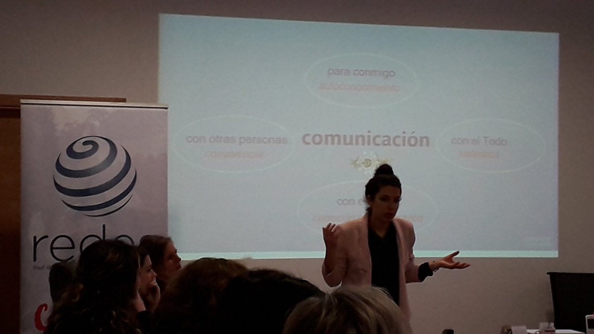 REDES_ONGD's tweet photo. #ComunicarParaLaPaz Humanizar y ver a las demás personas como parte nuestra. #CulturadelEncuentro #CUIDAdaniaIntegral @EnlazatePJ #ComunicaComAlma https://t.co/cpKEKaKEPQ
