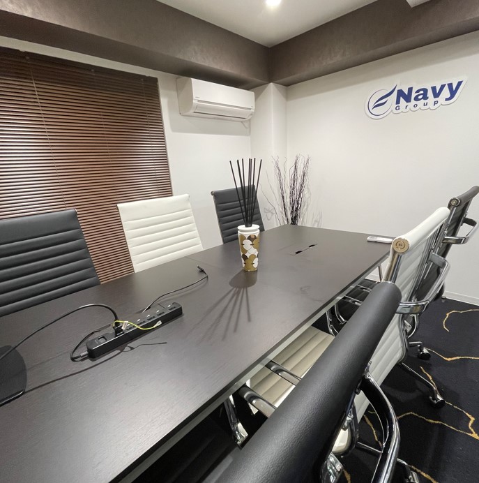 Navy_Group's tweet image. お客様のEC D2C支援やマーケティングサポート強化の為、本社移転を実施して早２週間。ご来社される方々が増えてきたので 新会議室やカフェテリア新設、看板発注等、いつ来ても綺麗な環境を提供できるよう整備しています！ 空間は #MAXBENJAMIN を利用し香りから楽しめる環境を構築。とても好評です！