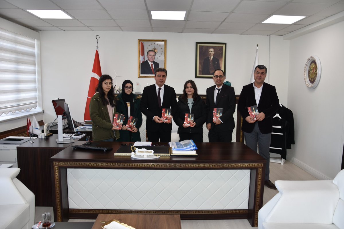 temmuz_al's tweet photo. Isparta’da Eğitimin Kalitesini Artırma Projesi kapsamında Kitap Okuma Etkinliği için Teiaş 7. Bölge Müdürümüz Ramazan AYYILDIZ Bey’i makamında ziyaret edip etkinlik hakkında kendilerini bilgilendirdik,Müdürümüze göstermiş oldukları misafirperverlikten dolayı çok teşekkür ederiz. https://t.co/pn6EZIwwvf