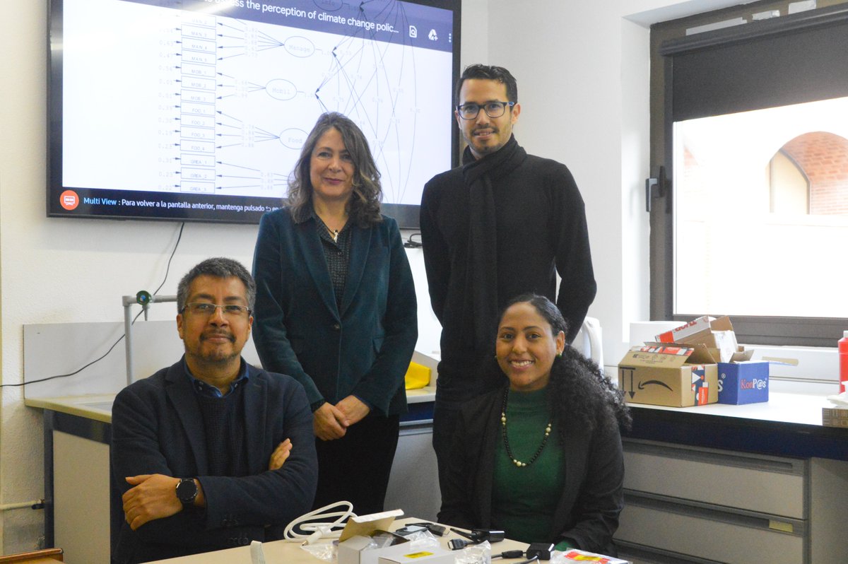 usal's tweet photo. Investigadores de la USAL instan a la alianza y colaboración entre agentes universitarios y colectivos sociales en la lucha contra el cambio climático. 

➡️ https://t.co/amM7M1HWoX https://t.co/3nRsBYMHjG