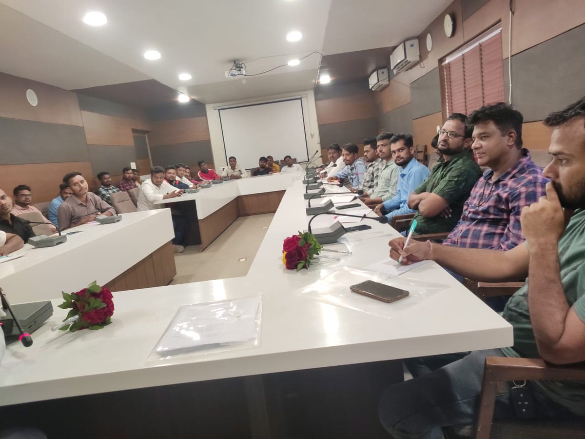 YuvaNarmada's tweet photo. #नेहरू_युवा_केंद्र_नर्मदा द्वारा आज राष्ट्रीय युवा सप्ताह समापन कार्यक्रम किया गया।
@Nyksindia @Anurag_Office @nyksgujarat @YASMinistry @CMOGuj @bjpneelrao @BJPGujarat @BjpNarmada https://t.co/TL4CDw8o8u