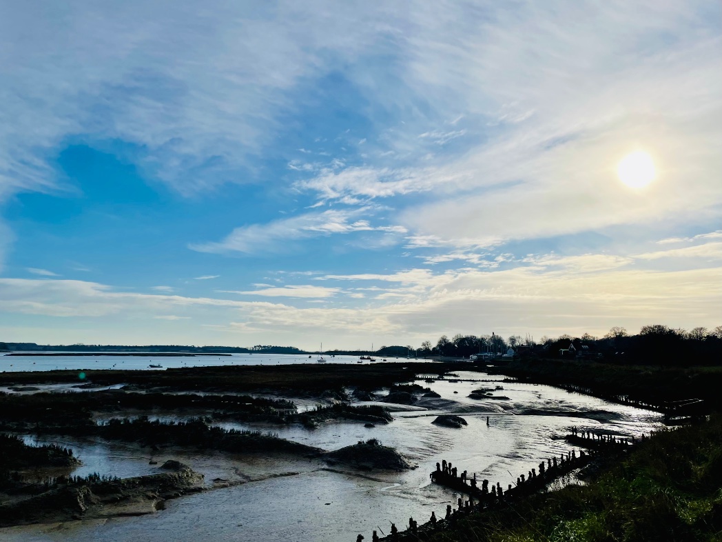 Wonderful Waldringfield Suffolk #loveukweather <a href="/metoffice/">Met Office</a> <a href="/ChrisPage90/">Chris Page - Weatherman</a> <a href="/WeatherAisling/">Aisling Creevey</a> <a href="/itvanglia/">ITV News Anglia</a>