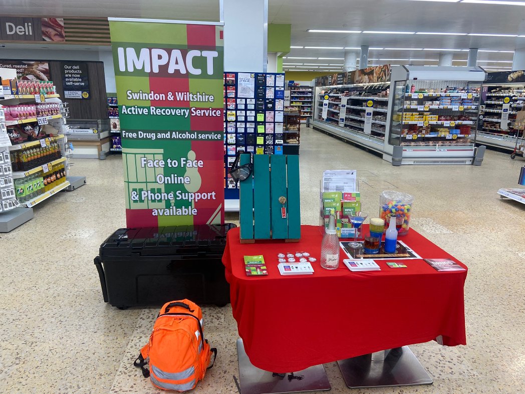 Our E &amp; P team in Salisbury today, at Tesco, Castle Street until 4pm, supporting <a href="/dryjanuary/">Dry January</a> &amp; raising awareness of our service.
Talk to the team for advice, information, referrals, harm reduction advice &amp; Naloxone
#dryjanuary2023 
#harmreduction  
<a href="/wiltscouncil/">Wiltshire Council #WiltshireTogether</a> <a href="/SalisburyNHS/">Salisbury Hospital</a>