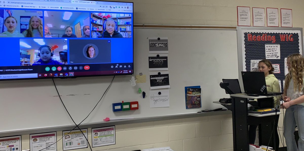 Ss leading UCPS Student Lighthouse Team to discuss WIGs and The 7 Habits. Next month: roles! 🎯👊🙌<a href="/SandyRidgeESNC/">Sandy Ridge Elementary School</a> <a href="/BentonHeightsES/">Benton Heights ESA</a> <a href="/IndianTrailESNC/">Indian Trail Elementary School</a> #leaderinme