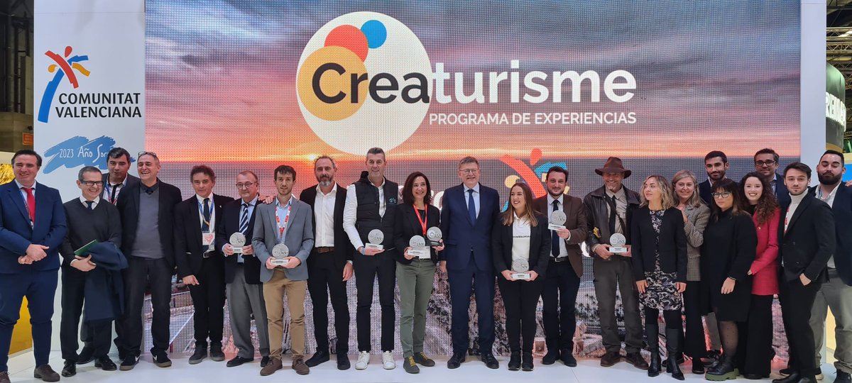 QTMariola's tweet photo. 🏆 Recibimos el premio como mejor  experiencia cultural 2022 I Premis #CREATURISME de la @c_valenciana en @fitur_madrid https://t.co/KcIiKtXcWd
