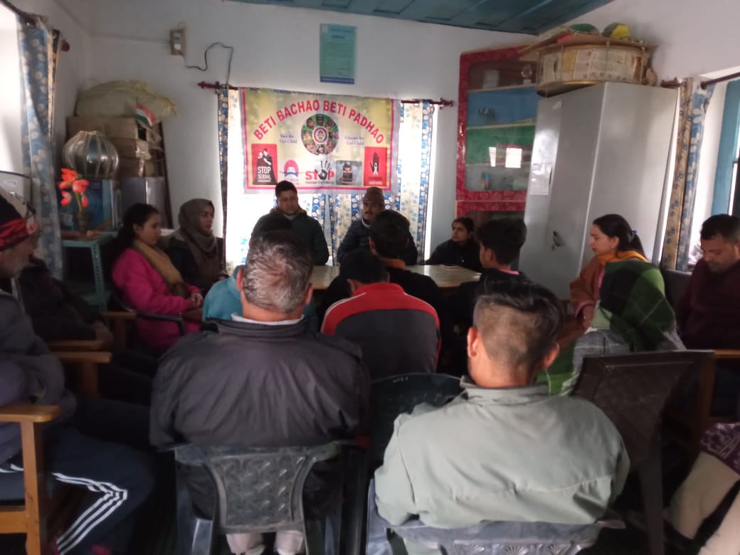DKishtwar's tweet photo. Awareness on Beti Bachao Beti Padhao organised by Mission Vatsalya DCPU Kishtwar, DHEW Mission Shakti and OSC Kishtwar at Panchayat Hidyal Kishtwar. https://t.co/v6qAPBhrWS
