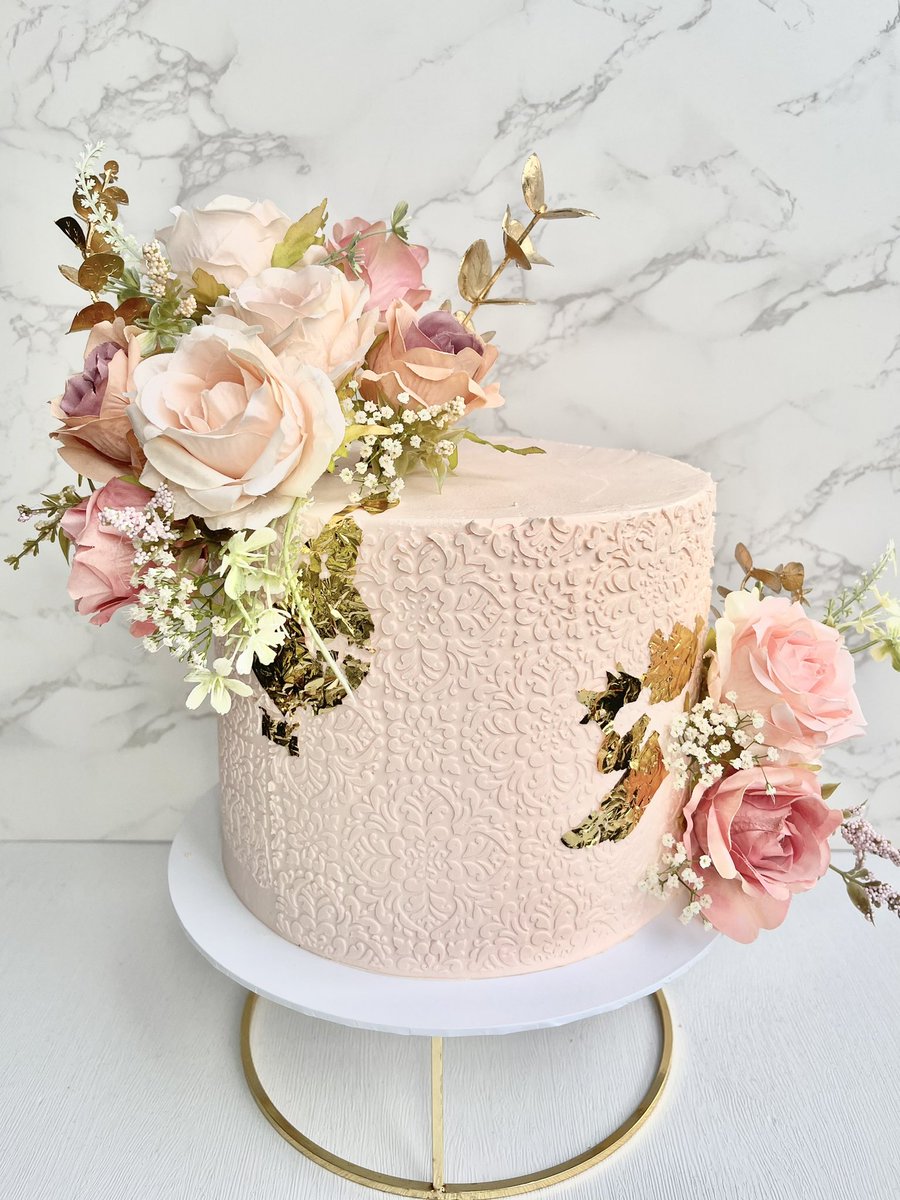 milimakesuk's tweet photo. Using this to promote my cake business 🫶🏼 https://t.co/IGaKoBHYhP