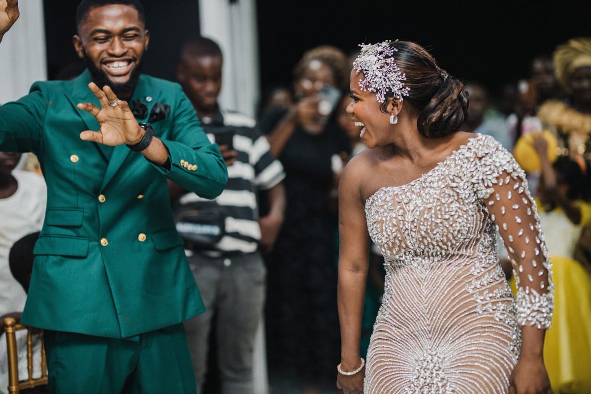 fatsugarments's tweet photo. "Flowers" just dropped and butterflies 🦋 everywhere. Elizabeth Adam's 💥.
#fatsu13 #fatsugarments #fatsubride #fatsu_13 #bridalgown #FashionWeek2023 #NorthernGhana #AfricanBride #Ghbride https://t.co/TO3VWqyRGC