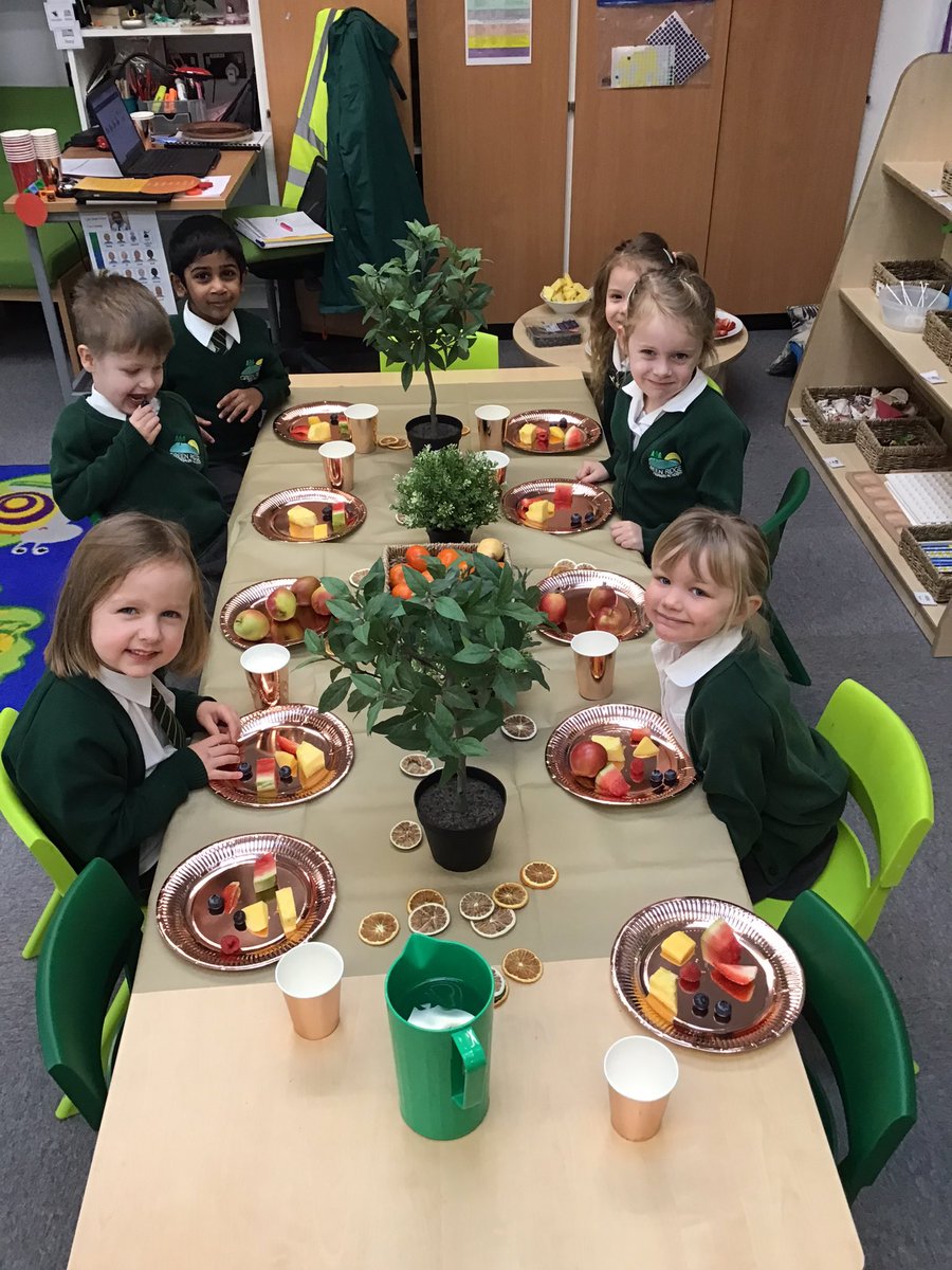 GRPAHazel's tweet image. Today the children in @GRPAHazel @GreenRidgeR2 were asked by a very special knight to plan a banquet for the King. I think he would be pretty delighted to join the children for this lovely spread! #handsonlearning #KingCharles #eyfsrocks