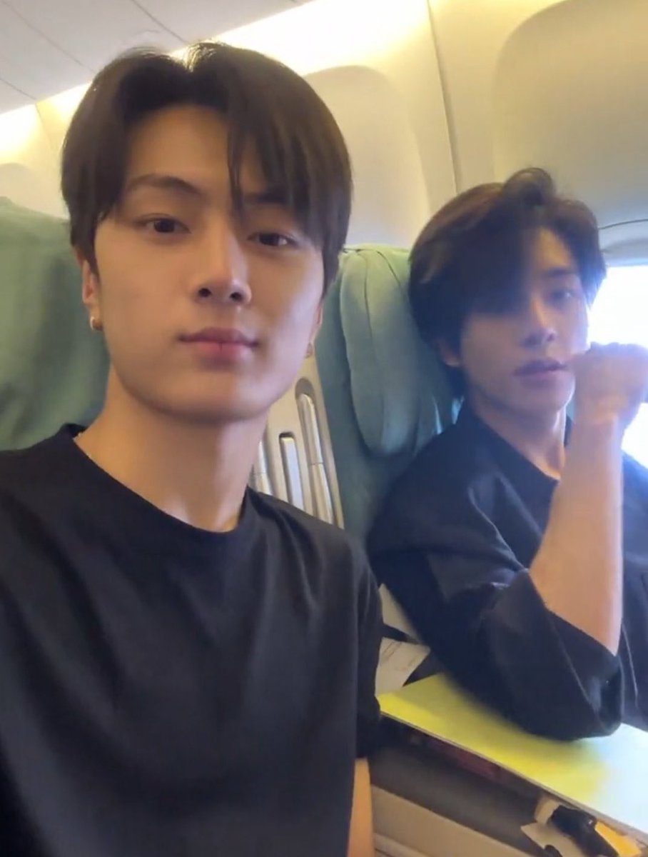 enhabeats's tweet photo. jayke the loves of my life 🫂 https://t.co/EAPZSbTOor