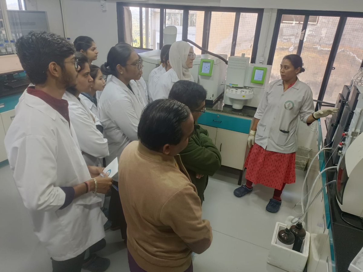 gbrc_gujarat's tweet image. Glimpse of Day-4 activities of Hands-on training program on "Analytical techniques" at @gbrc_gujarat. Jointly organized by @gbrc_gujarat & @gujvidyapith. Sponsored by @gsbtm.After training sessions, participants visited the GBRC research facilities.
#kaushalya #Training
