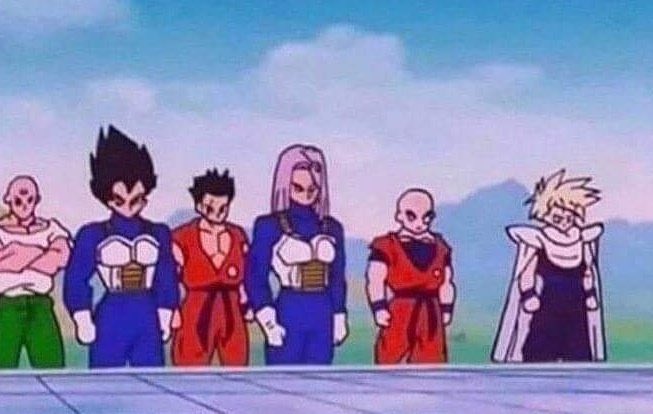 Los de frontend esperando los mockups para decir que la mayoría no se puede hacer