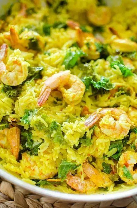 puransatya's tweet photo. Turmeric rice with shrimp and kale is a one pot dinner with added coconut milk and sesame oil! https://t.co/WseM3Axmaw