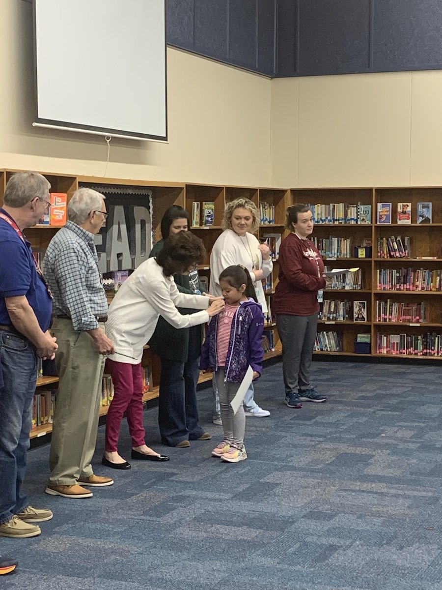 Comptoncubs's tweet photo. It’s a great way to start the day - celebrating January’s student leaders! Thank you to the Lost Mountain Kiwanis for sponsoring this wonderful Terrific Kids program at Compton. @cobbschools @lairbeth1 @ACLittle23 https://t.co/R2uqsZz7bs