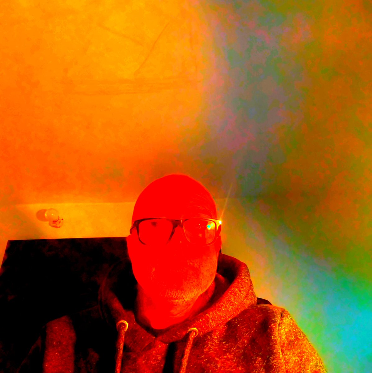 julienbayle's tweet photo. #deep inside a new project merging art & science, I won't reveal it before a couple of months.
It talks about time ineluctability and part of what we can control, what we can't, and distorted reverbs.
@structurevoid0
#max8 #jitter #glsl #shaders #digitalapocalypse https://t.co/oxon4cEKNL